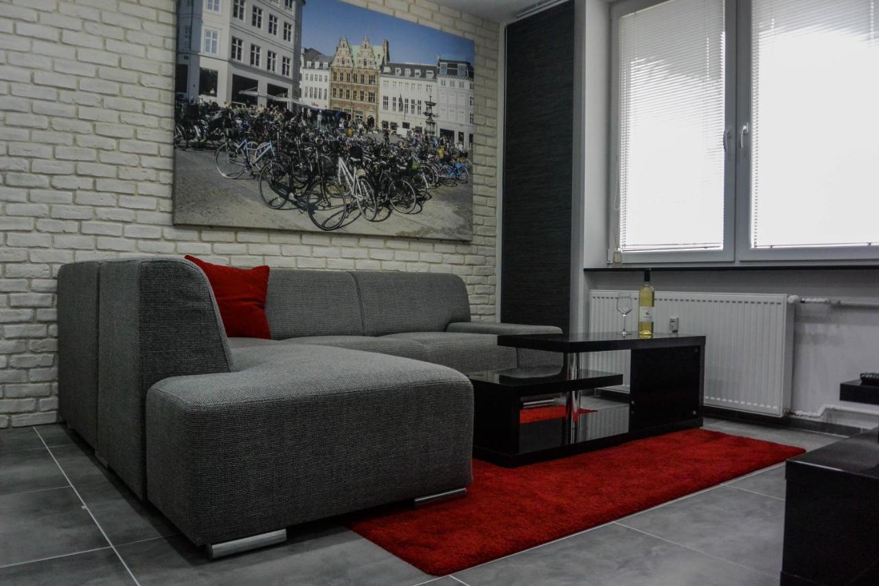 Rr Bus Station Apartment Bratislava Esterno foto